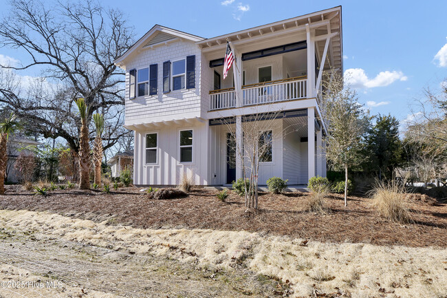 Building Photo - 1102 Tree Canopy Wy