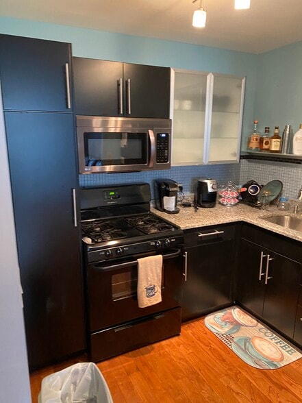 Building Photo - 400 E Randolph St