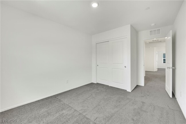 Building Photo - 1133 Scarlet Sparrow St