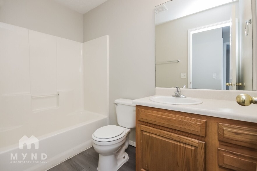 Building Photo - 413 Denton Cir