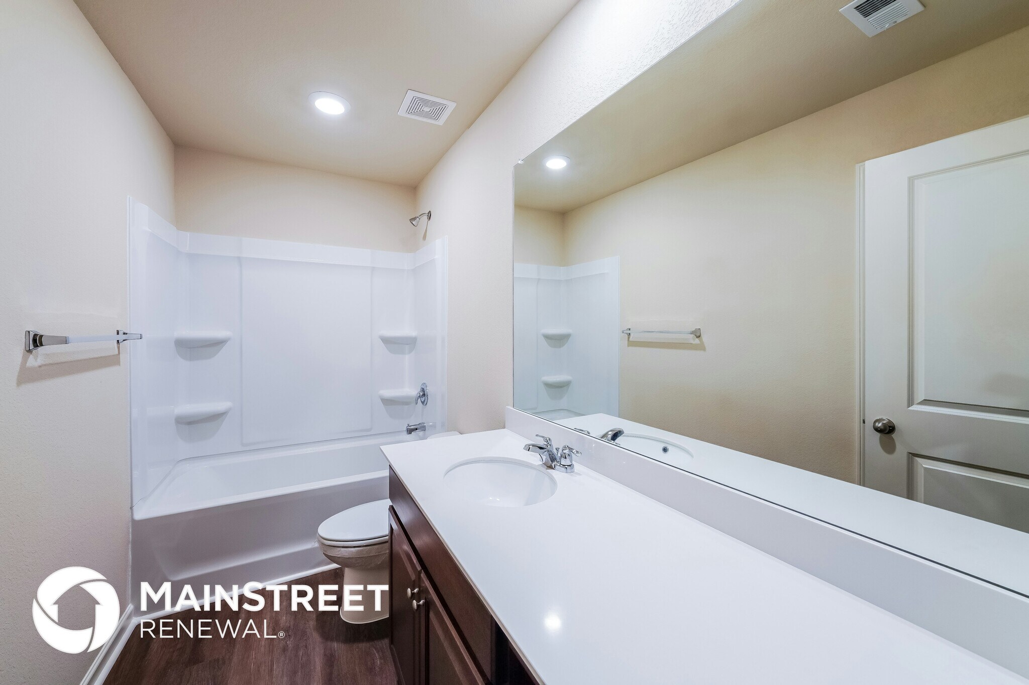 Building Photo - 595 Clover Cir