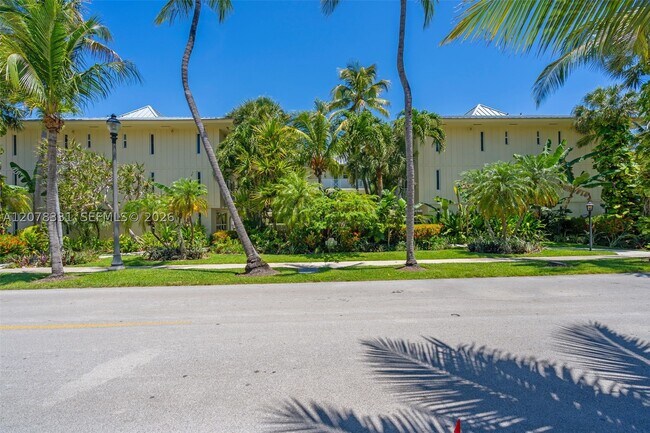 Building Photo - 255 Sunrise Dr