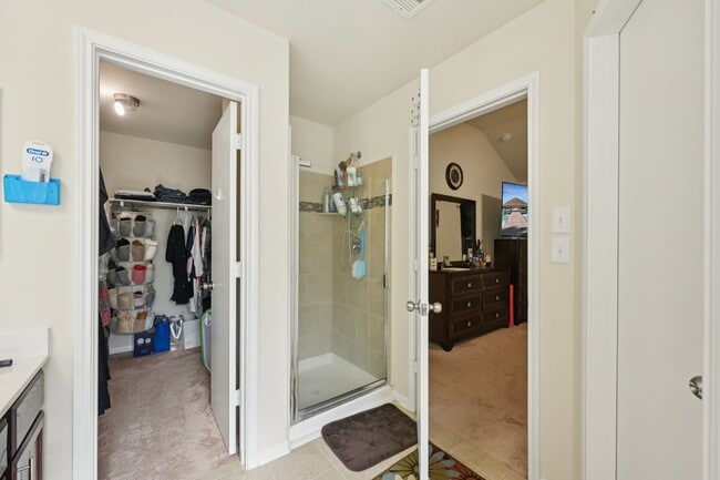 Building Photo - 2222 Mountain Quail Wy