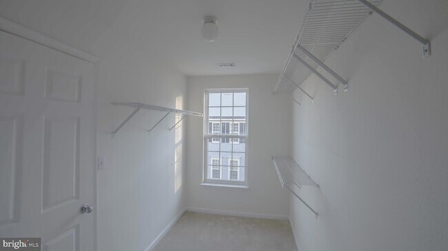 Building Photo - 8067 Nicosh Cir Ln
