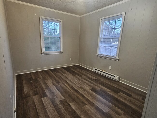 Building Photo - 101 Sibbie Ct