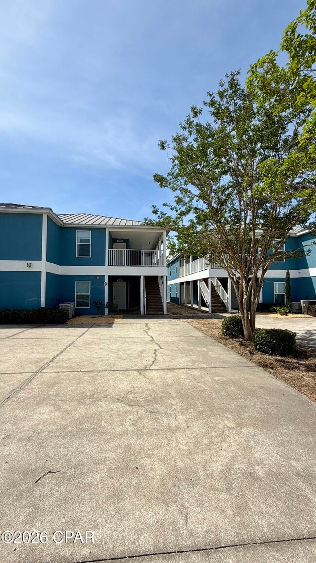 Building Photo - 9117 Laird St
