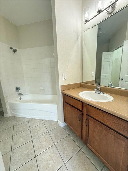 Building Photo - 8112 Claire Ann Dr