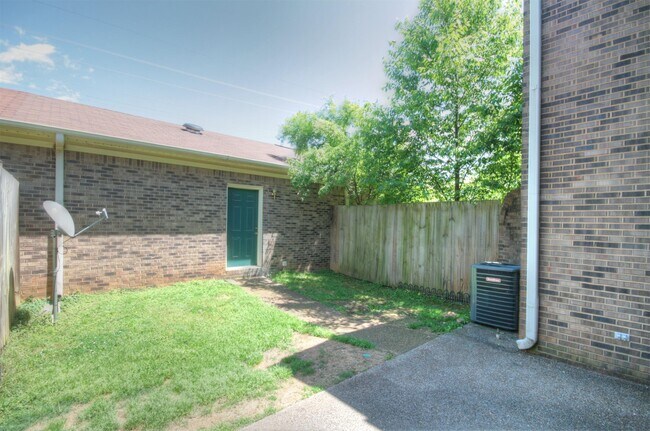 Building Photo - 134 Michli Rd