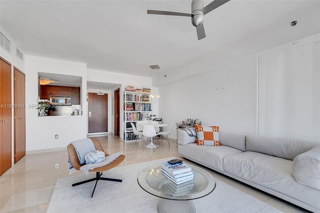 Building Photo - 450 Alton Rd