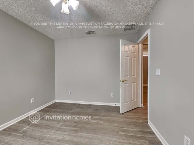 Building Photo - 1623 Canopy Oaks Dr