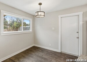 Building Photo - 918 Clearview Dr