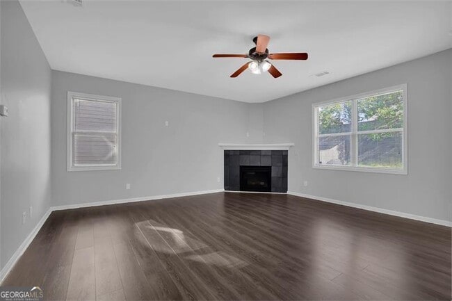 Building Photo - 581 Collingsworth Ln NE