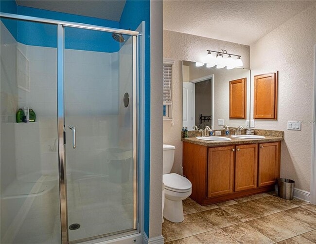 Building Photo - 4023 Island Lakes Dr