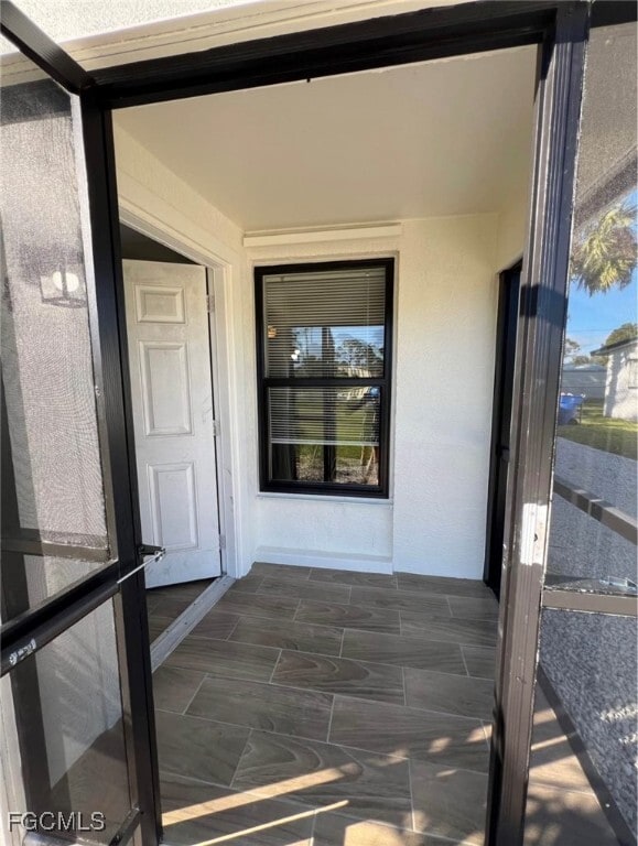 Building Photo - 712 Camellia Dr