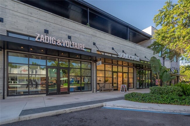 Building Photo - 762 S Village Cir