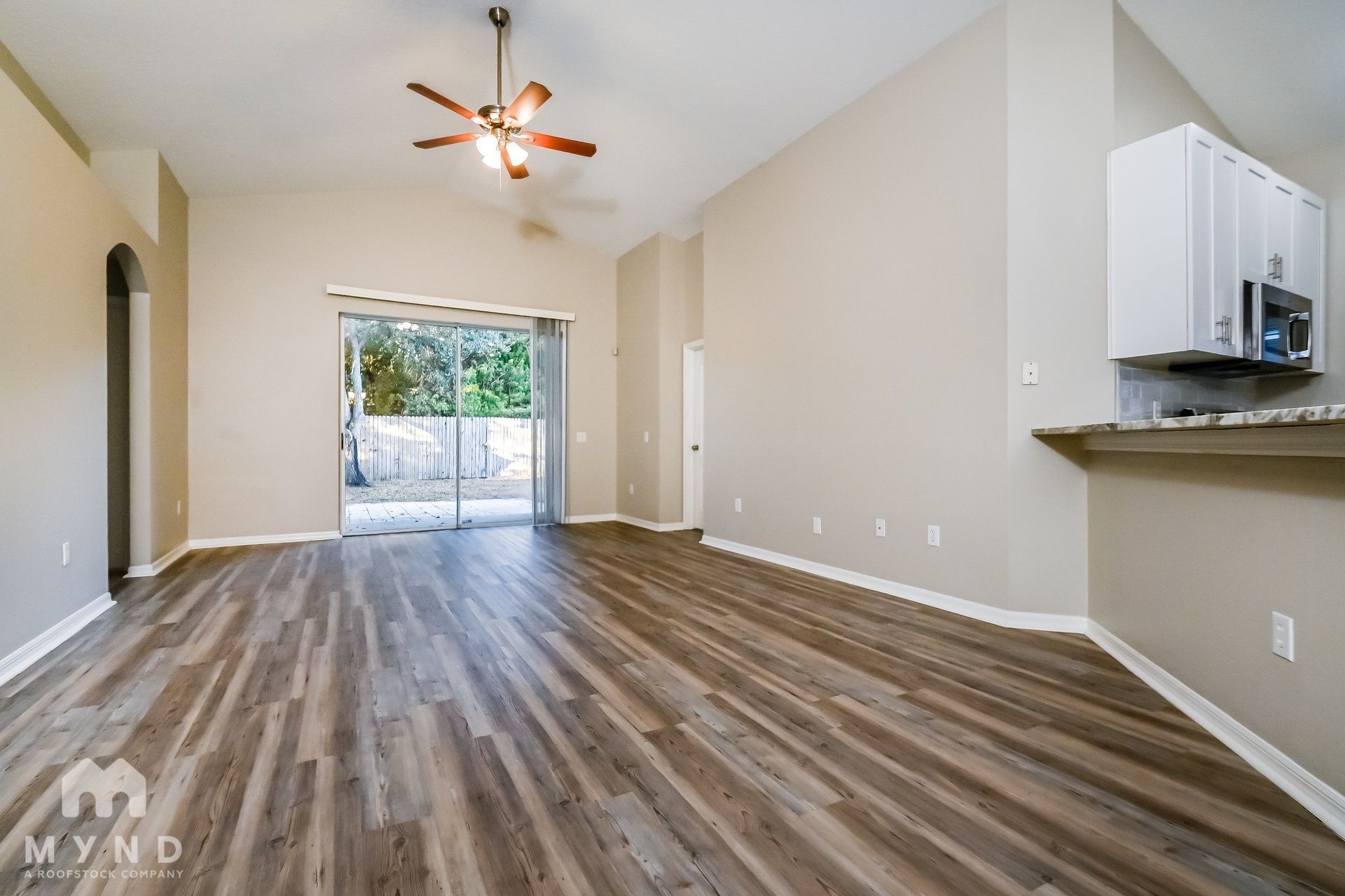 Building Photo - 3844 Bellewater Blvd