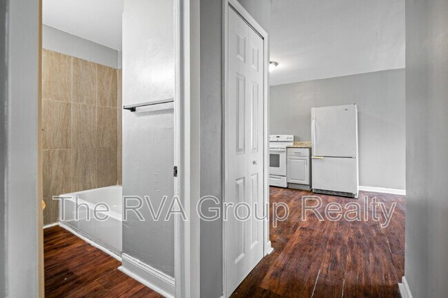 Building Photo - 1528 Lincoln St