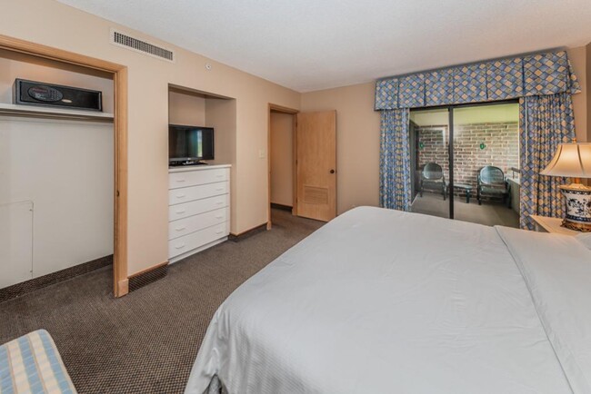 Building Photo - 36750 US Hwy 19 N