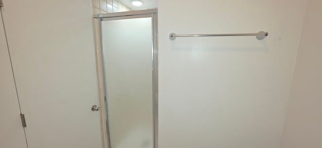 Building Photo - 657 New