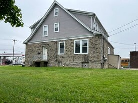 Building Photo - 6370 Oxford Ave