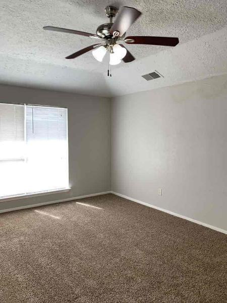 Building Photo - 2507 Ironclad Dr