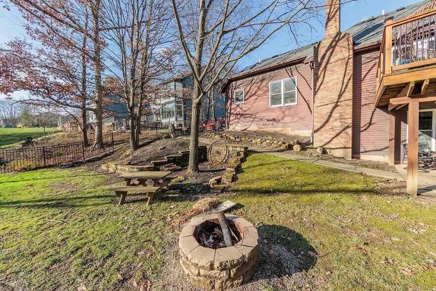 Building Photo - 8420 Timber Trl