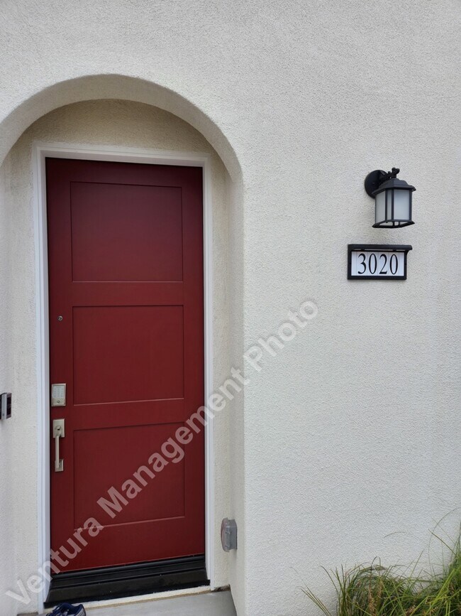 Building Photo - 3020 Harrison Ln