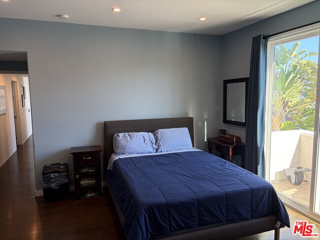 Building Photo - 1076 Orange Grv Ave