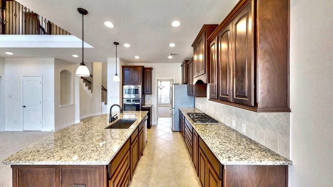 Primary Photo - 20323 Mary Point Ln