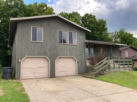 Building Photo - 1510 Burcham Dr