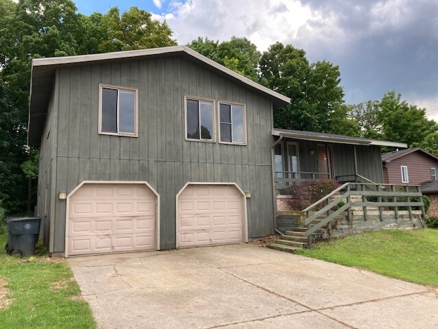 Primary Photo - 1510 Burcham Dr