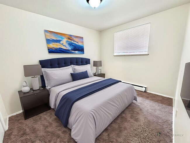 Newton Bed 2 - 7250-7290 Newton Street