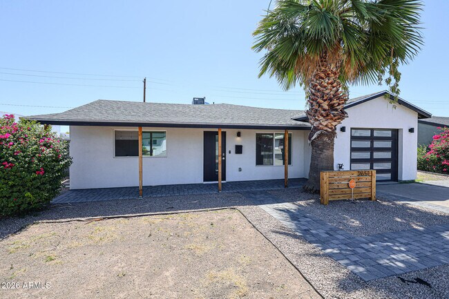 Building Photo - 2651 N 71st Pl
