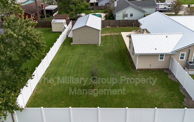 Building Photo - 3168 Sanderling Ct