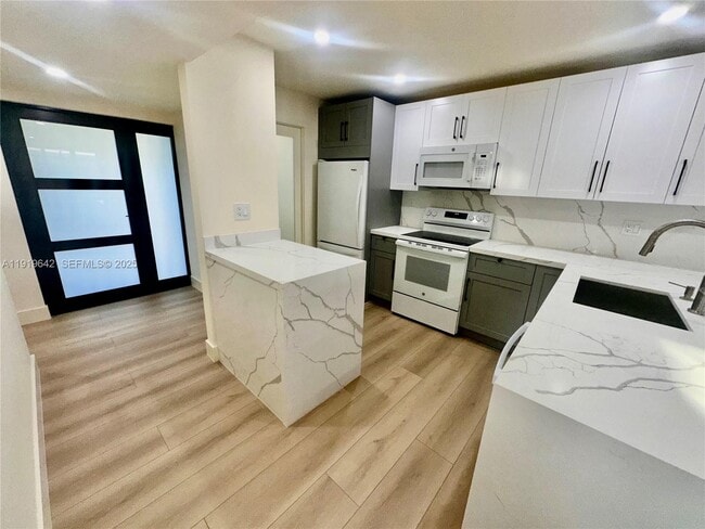 Building Photo - 11279 NW 15th Ct