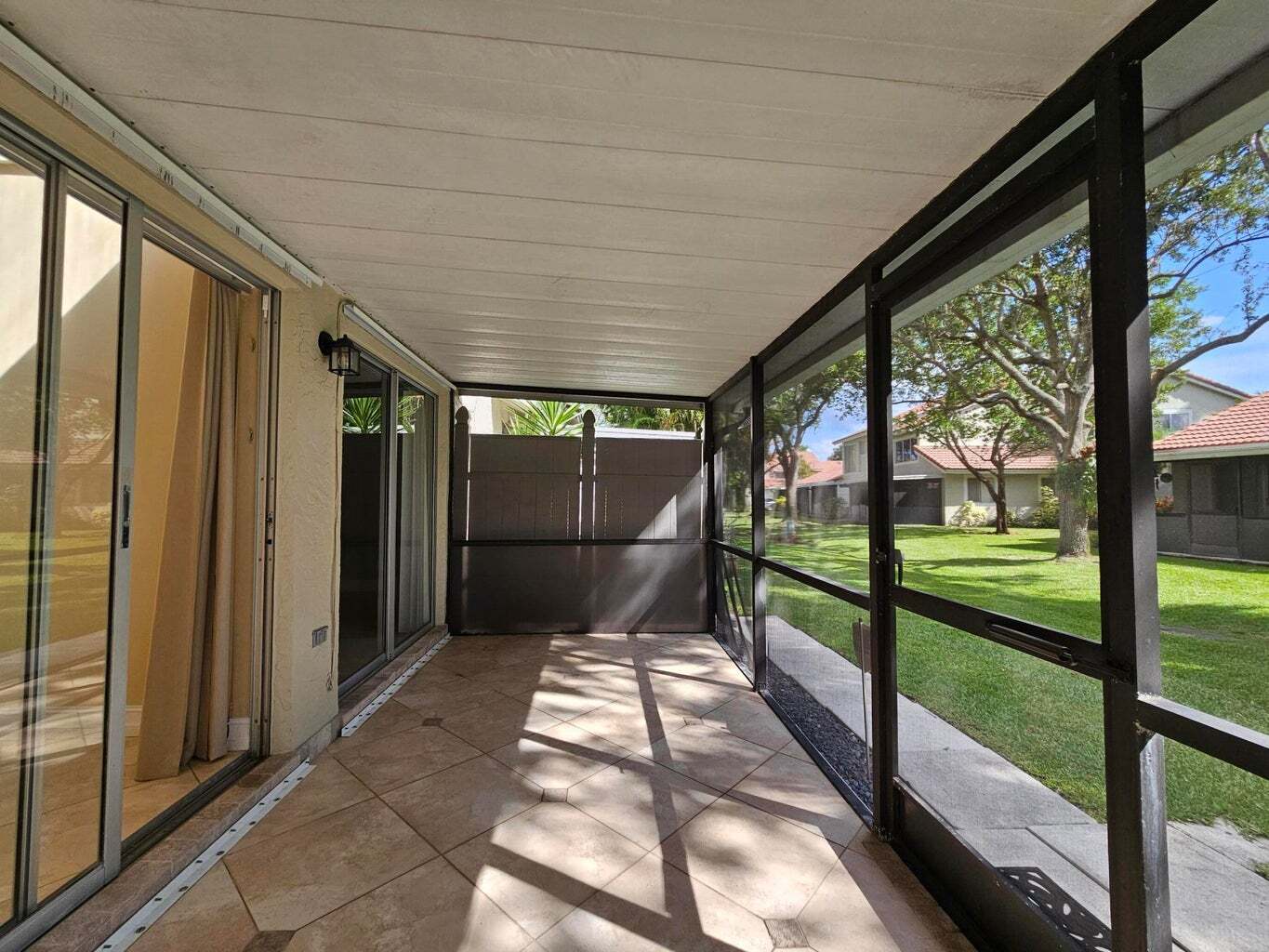 Building Photo - 7526 Pinewalk Dr S
