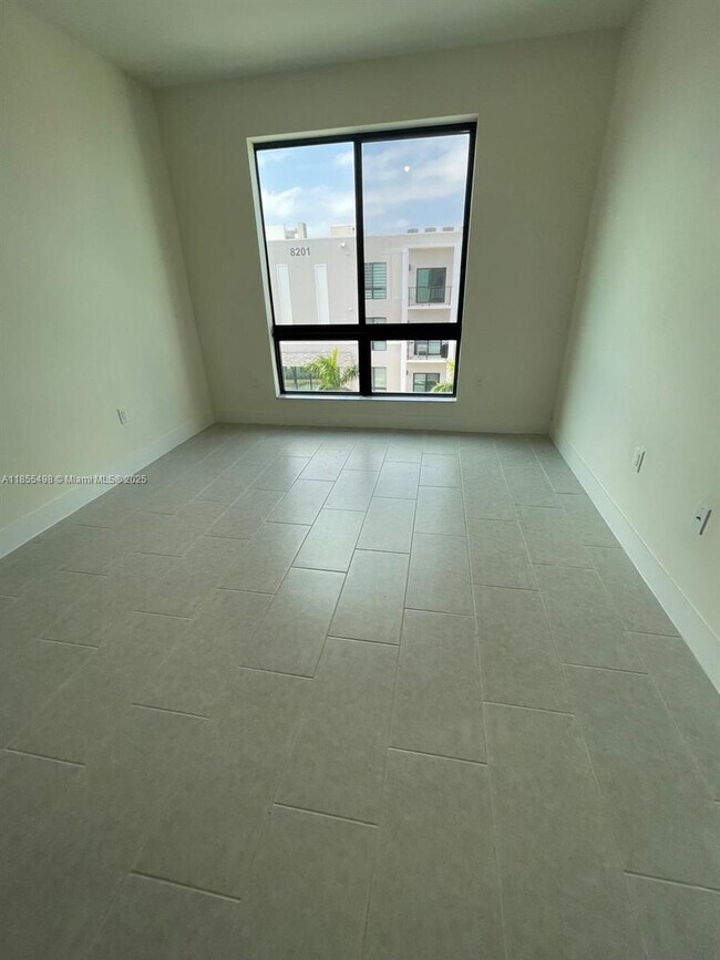 Building Photo - 8167 NW 41st St