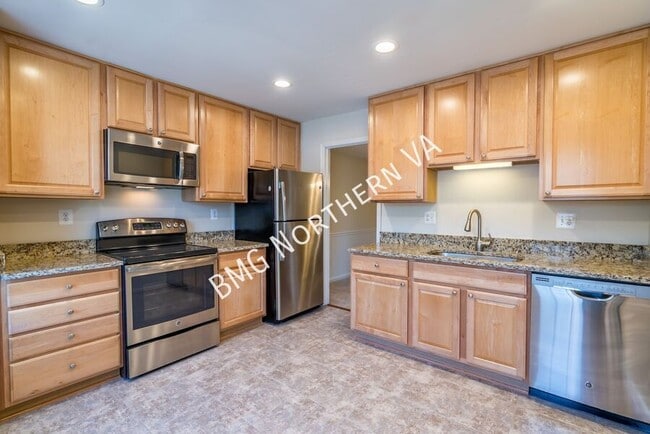 Building Photo - 9103 Vosger Ct