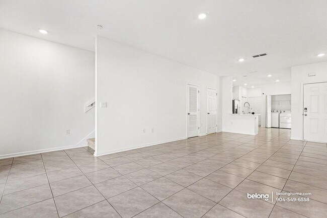 Building Photo - 9067 Gifford Dr