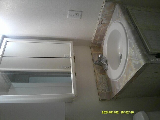 Building Photo - 71 Lake Villa Way