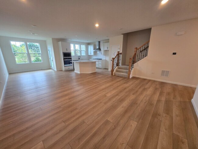 Building Photo - 24410 W Alexis Ln