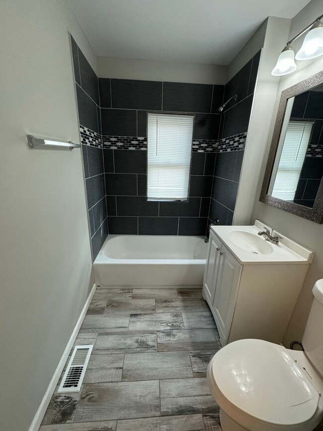 Building Photo - COMING SOON! Newly Renovated 3 Bed, 2 Bath...
