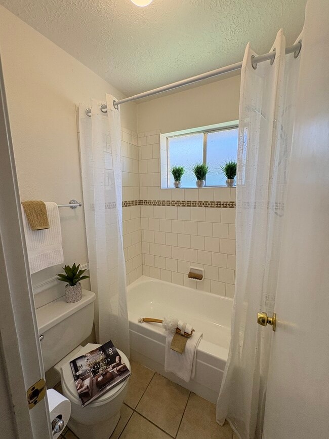 Building Photo - 4834 Bridgemont Ln