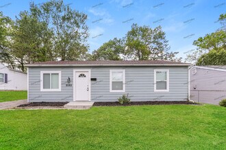 Building Photo - 9585 Loralinda Dr