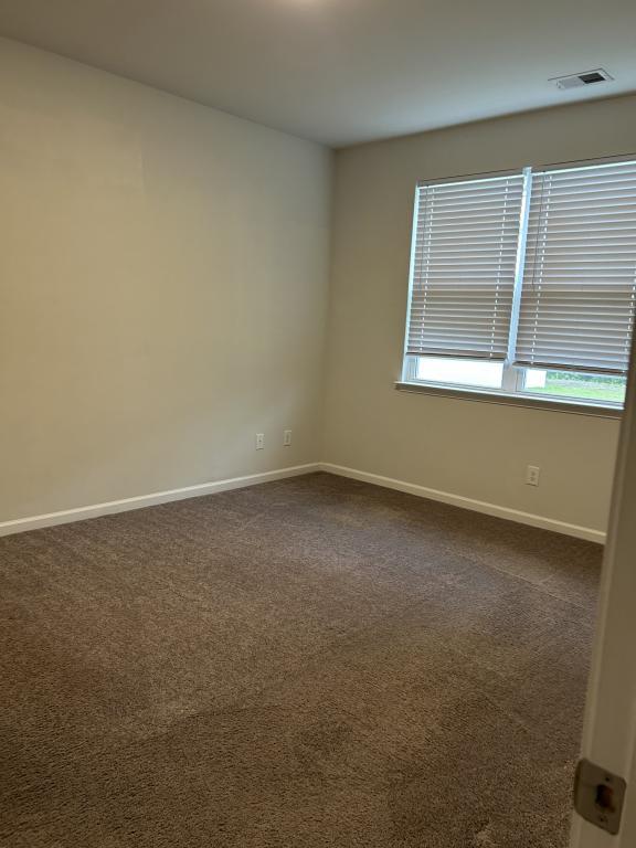 Building Photo - 2105 Ridgedale Dr