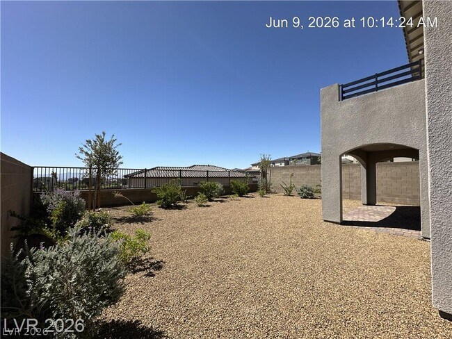 Building Photo - 11803 River Hawk Ave