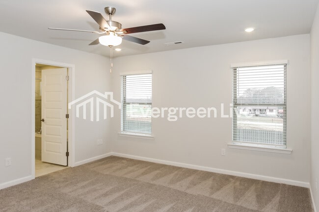 Building Photo - 206 Exeter St