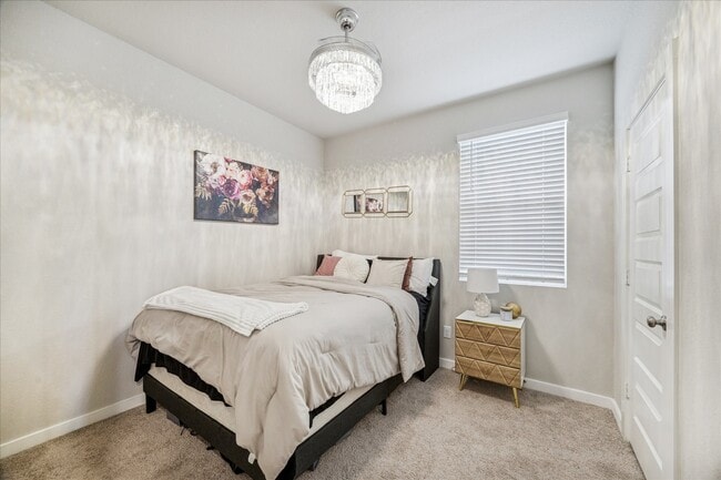 Building Photo - 5547 Madden Ln