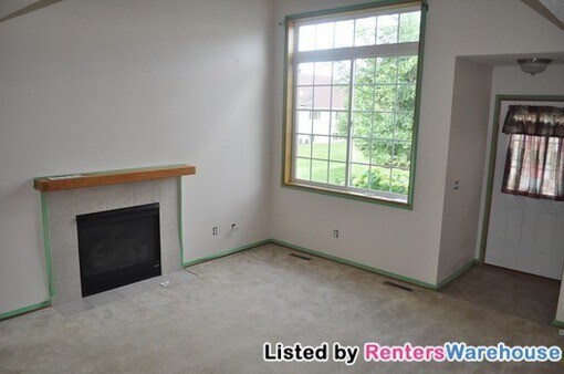 Building Photo - 2457 Yellowstone Dr