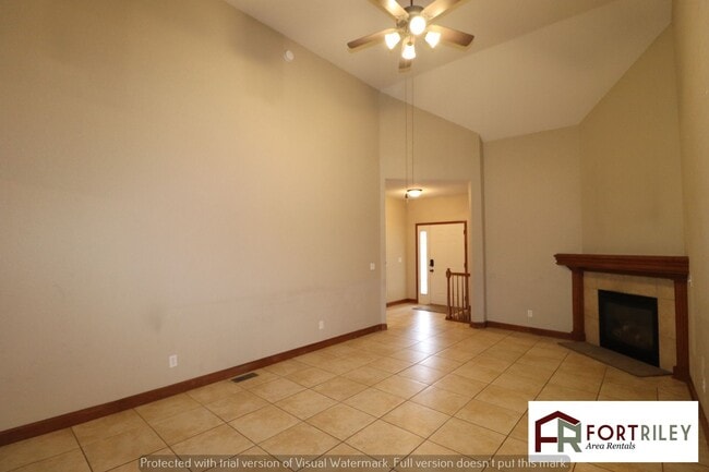 Building Photo - Gorgeous Home for Rent!